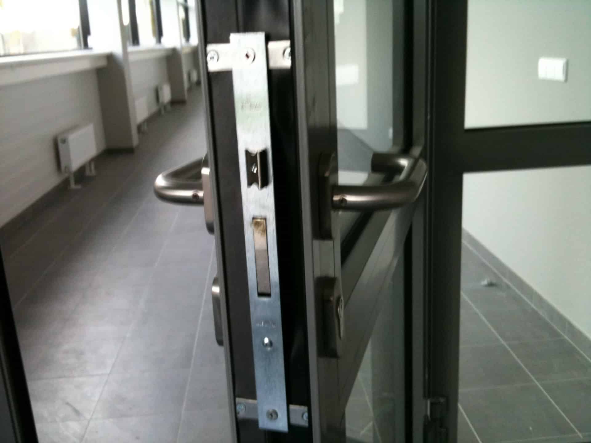 Internal fire door with fire resistant glass (EI30 C5, 1000m...